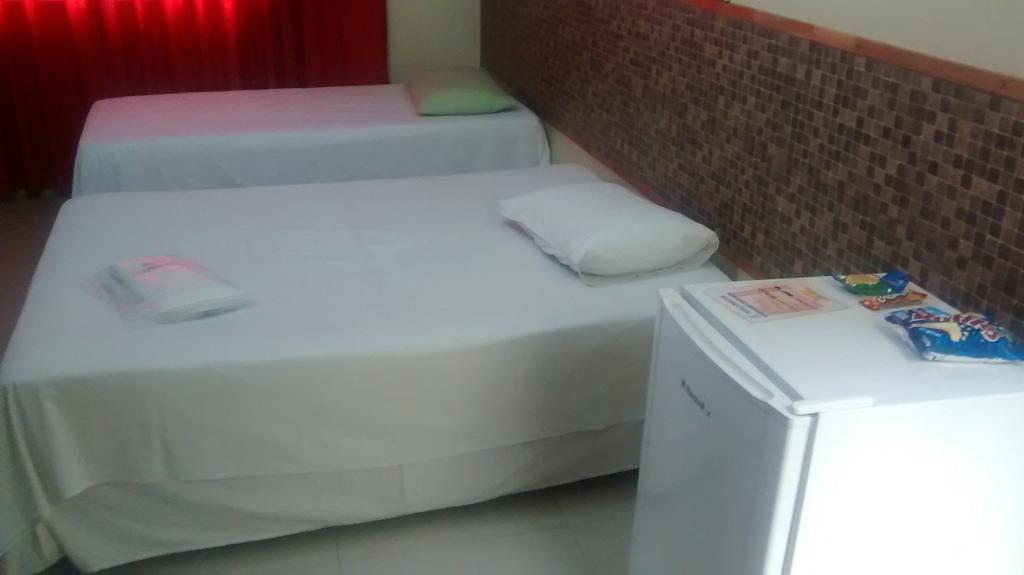 Hotel Dois Candangos *